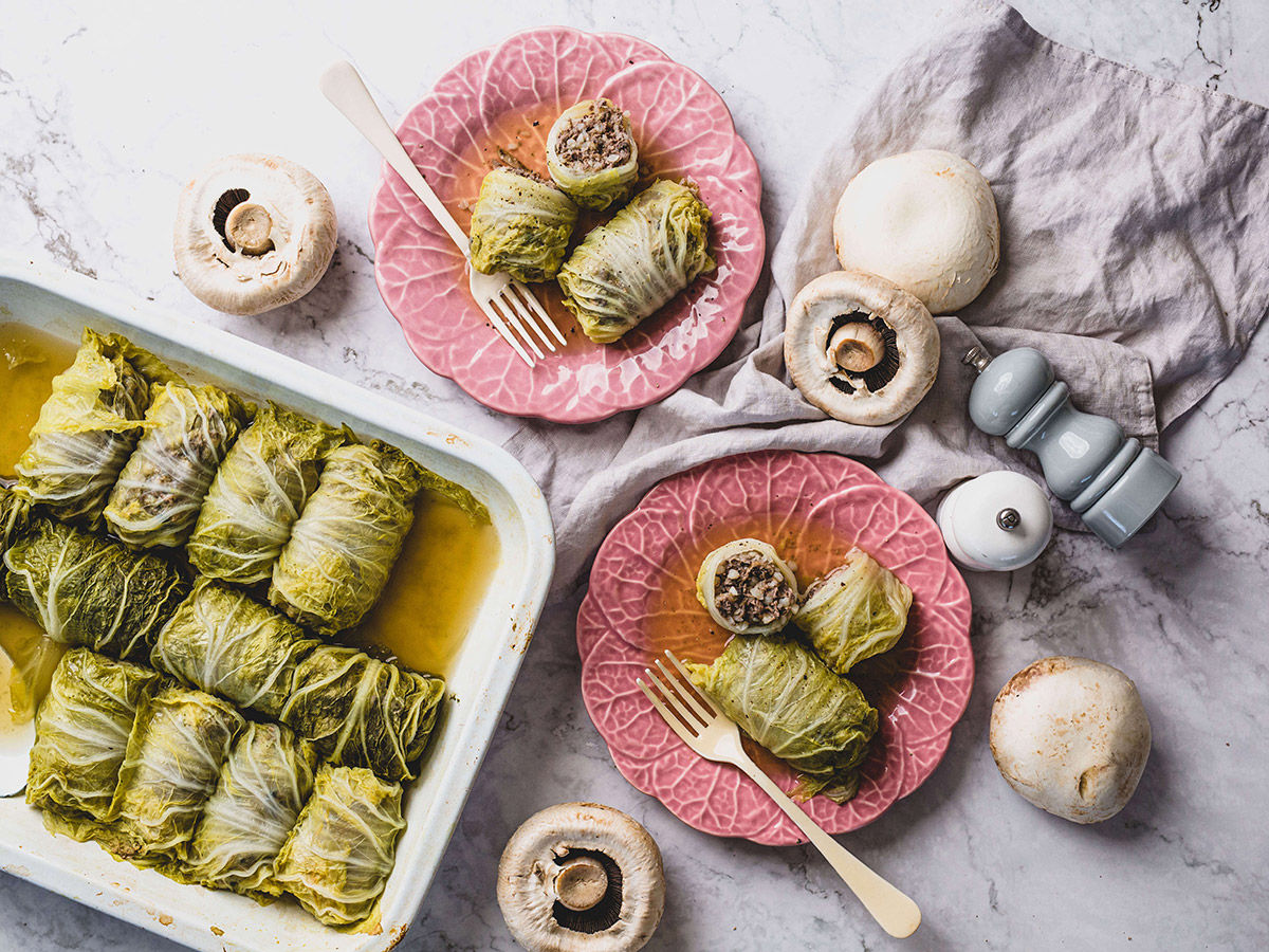 Buckwheat and mushroom cabbage rolls (with mince beef)